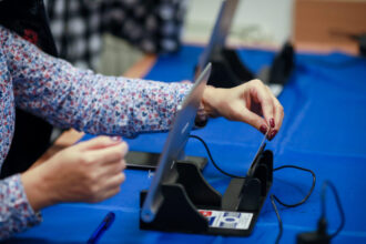 cand vor fi eliminate definitiv vechile buletine ce trebuie sa stie romanii despre noile carti de identitate 696f4d799a595