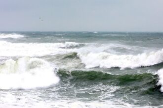 cod galben de vant puternic la malul marii meteorologii au emis doua averizari pentru constanta si tulcea 6957c70427ccb