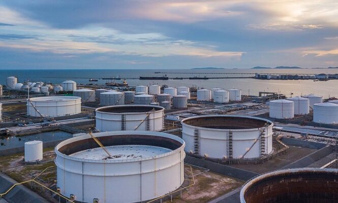 contracte majore incheiate de oil terminal doi dintre cei mai importanti jucatori de pe piata carburantilor din romania 695b9a27e1787