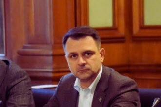 crusoveanu pnl psd guverneaza ziua si si canta propriul prohod seara romania are nevoie de guvern cu curaj nu de plans 697cdf329a6c1