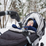 cum isi creste o femeie copiii in cel mai rece oras din lume temperaturile ajung la 64 de grade video 6973596aa18f5