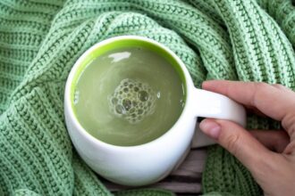 de ce ceaiul matcha a devenit atat de celebru chiar si iarna secretele prepararii perfecte 697df37ae22a5