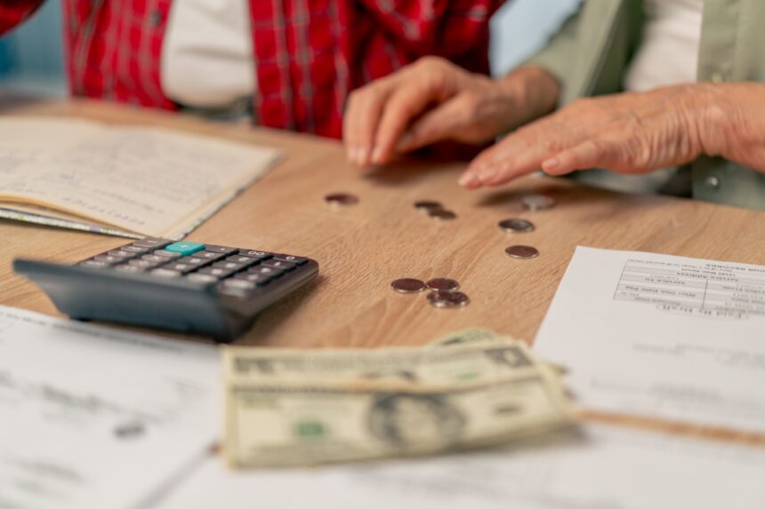 din ianuarie 2026 o categorie de romani vor primi bani mai multi la pensie recalcularea aduce cresteri pentru beneficiari 696a6538adb19