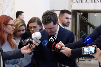 nicusor dan se duce la paris pentru a pune la punct strategia de sustinere a ucrainei la inceput de an 695a48b0f042b