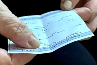 pensionarii care pot primi echivalentul a 2 000 de lei in plus dupa 15 martie 2026 cine are dreptul la acest beneficiu 6973263e845bc