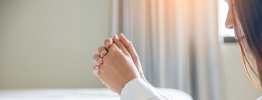 rugaciunea care aduce liniste si te fereste de rau ce sa rostesti 30 de zile 696f56da50dc6