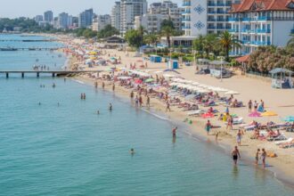 statul introduce reguli stricte pentru resorturile turistice operatorul obligat sa aiba facilitati proprii de alimentatie publica agrement relaxare si zone verzi amenajate 6979de42a727f