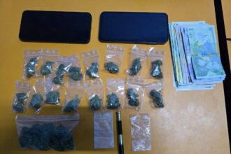 traficanti de droguri prinsi in flagrant de politistii locali constanteni 696b590c5f921