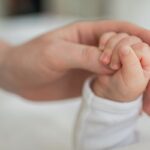 un bebelus a murit la doua zile de la nasterea intr o maternitate privata din craiova parintii fac acuzatii grave copilul s a nascut sanatos 6966756bbba04