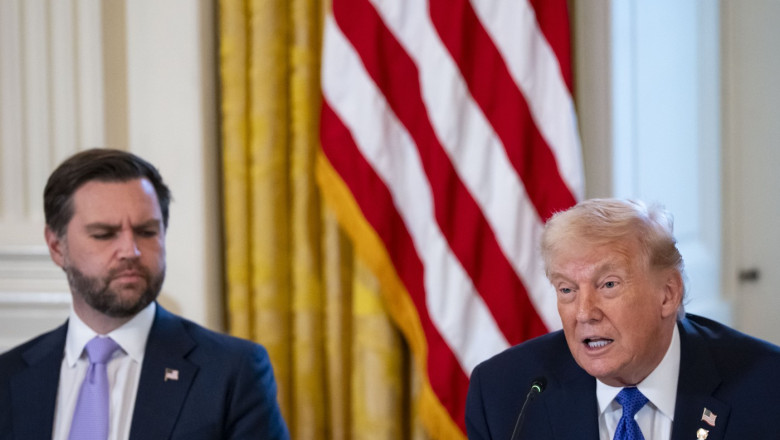 donald trump surprins de huiduielile adresate lui jd vance la ceremonia de deschidere a jocurilor olimpice de la milano 69875ce726091