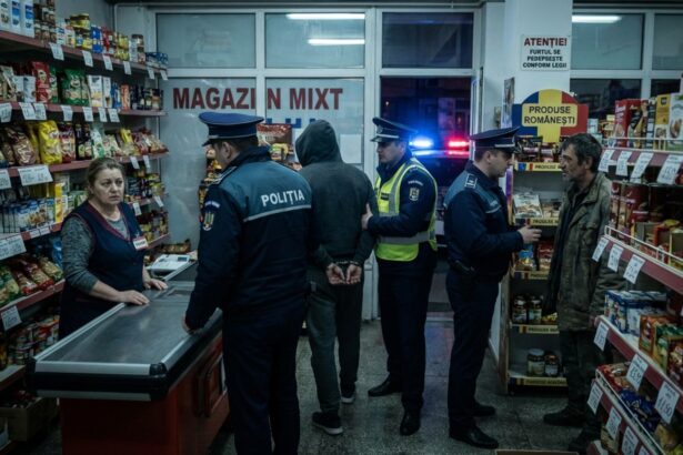 furturile din magazine in crestere alarmanta medie de 42 pe zi si metode noi folosite de hoti 69996f7016862