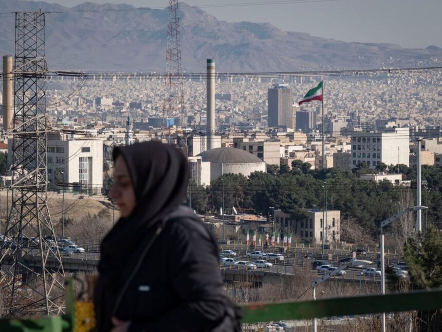 iran raspunde atacurilor sua israel cu operatiuni militare atacuri coordonate pe scara larga in qatar bahrain kuwait si emirate 69a2e73f8a47c