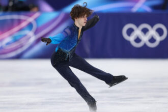 jo 2026 milano cortina surpriza mare la patinaj artistic kazahul mihail saidorov a castigat aurul marele favorit departe de podium 699204f3d9959