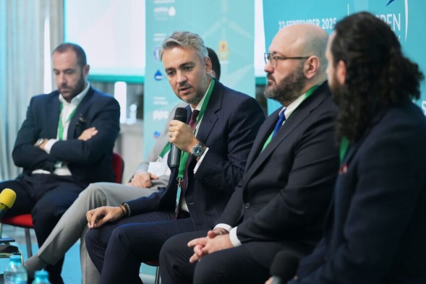 niculescu anre si ivan energie vorbesc impreuna si se inteleg separat se fac doi ani de cand vorbesc de atr urile fantoma care sufoca retelele si despre nevoia de a avea mw racordati rea 69942e445fd11