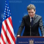 nicusor dan ii ofera lui trump resursele minerale ale tarii a iesit bine din ambele parti s a vazut afectiune reciproca adversarii nostri se vor gandi de doua trei ori inainte sa ne faca v 6997752e91424