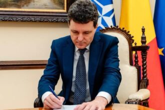 nicusor dan nu a mai tras de timp a promulgat legea care taie pensiile speciale ale magistratilor ii asigur ca munca lor este respectata 69a17985d841e