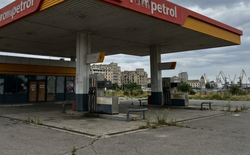 nu o spun clar dar kazahii de la rompetrol se pregatesc sa isi ia jucariile din romania statii inchise la constanta si mari pierderi operationale 699c333549515