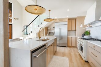 obiectul banal din bucatarie care iti scoate caldura din casa fara sa ti dai seama specialistii trag un semnal de alarma 6988b7bb1ca9e