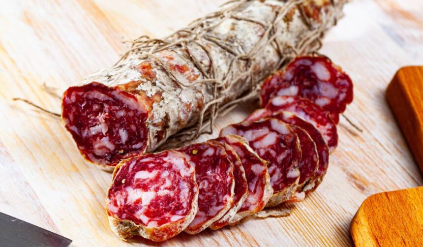 reteta disparuta a regelui mezelurilor din romania cum se face ghiudemul mezelul care facea furori in crasmele din botosani 69a12e46dbbd9