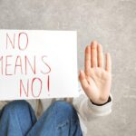 romania introduce un concediu platit fara precedent 10 zile libere pentru victimele violentei domestice 699ea76a50a59