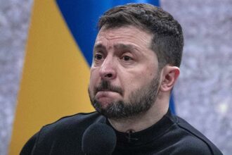 zelenski traumatizat de pachetul dimitriev serviciile secrete ucrainene au aflat ca rusia a oferit sua un program economic de 12 trilioane de dolari 6988c11858693