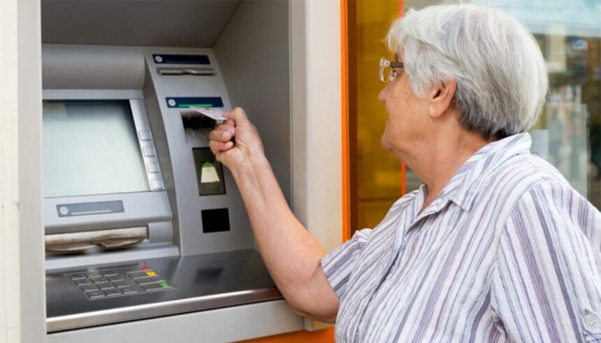 100 lei in plus la pensie in aprilie 2026 pentru aceasta categorie de pensionari din romania cine se incadreaza 69b7d062538f0