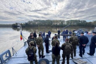 artera comerciala inchisa exercitii militare cu munitie de razboi pe bratul macin de pe dunare 69c118c3d5553