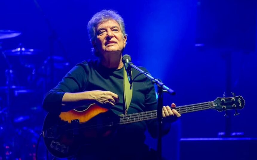 cauza mortii lui iulian mugurel vrabete basistul trupei holograf colegii lui au rupt tacerea 69b2854aa1489