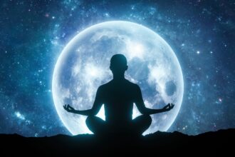 ce aduce luna plina din martie 2026 surprize finaluri si noi inceputuri 69a67446dd899