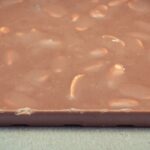 de ce apar pete albe pe ciocolata motivul pentru care nu ar trebui sa o arunci imediat 69b03bda0e613