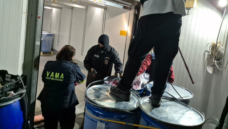 de la tone de cocaina la 10 grame au disparut prafurile din lupta lui predoiu mai din portul constanta cu traficul international de droguri 69ba651d99194