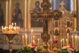 duminica sfintei cruci momentul spiritual din mijlocul postului care aprofundeaza credinta si traditiile romanesti 69b6675b327ff