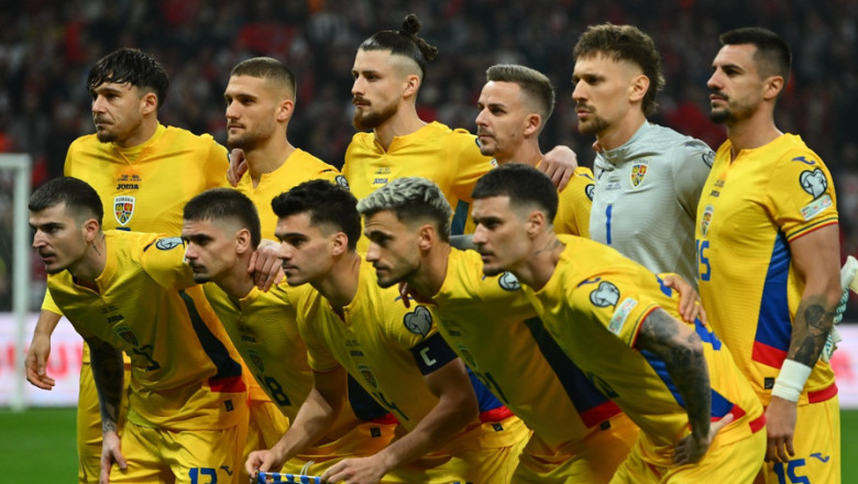 dupa ratarea calificarii la cupa mondiala romania joaca azi un amical cu slovacia cine va sta pe banca in locul lui mircea lucescu 69cbeb04efb25