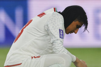 fotbalistele iraniene au fost numite tradatoare in vreme de razboi dupa ce au refuzat sa cante imnul la un meci in cupa asiei 69aad08a15888