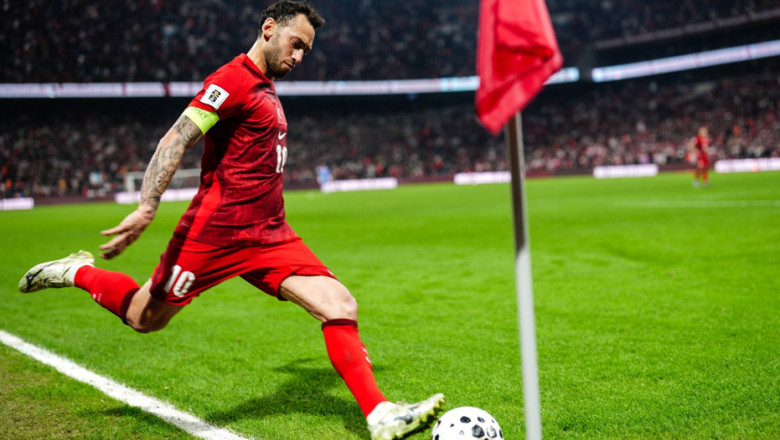 hakan calhanoglu romania are jucatori de calitate sunt recunoscator domnului lucescu el a construit echipa asta a turciei 69c5a7d3949c7