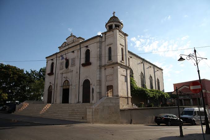 in sfarsit consiliul local constanta constientizeaza ca se impun interventii urgente se apropie momentul licitatiei pentru consolidarea malului surpat de la biserica greaca 69c54a40dbedb