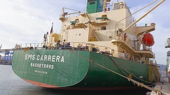 incident in portul constanta nava de transport s a ciocnit cu o macara plutitoare o barca scufundata 69b7c6d466743