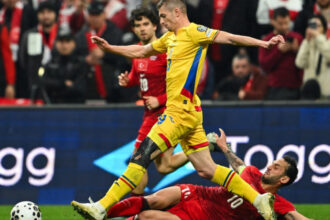 jurnalistii turci acuza scene socante in vestiarul tricolorilor dupa meci florin tanase ar fi aruncat cu scaunul dupa un coleg 69c634541fa95