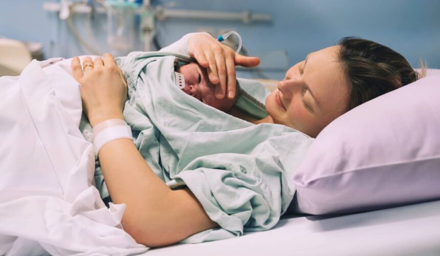 o femeie care a ales sa devina mama singura a descoperit ca fiica ei are zeci de frati vitregi dupa ce am cunoscut celelalte mame 69b2e33d17c65