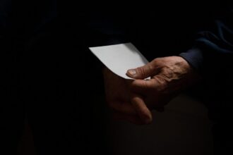 pensia neincasata in caz de deces cum se obtin banii cine poate beneficia si ce acte sunt necesare 69a810ba12cd4