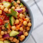 salata calda de naut solutia rapida pentru zilele de post este ieftina si gata in cateva minute 69bd65aaa271a