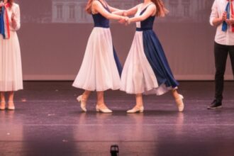 teatrul de stat constanta marcheaza luna francofoniei cu spectacolul rythmes et rimes de la francophonie editia a doua reuneste tineri din mai multe institutii de invatamant 69b930066a38c