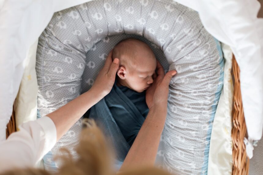 accesoriile pentru bebelusi confort sau risc ce spun medicii despre pericolele ascunse din camerele copiilor video 69cf3ff989db8