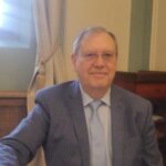 ambitii spatiale ale unei omeniri plina de crize la sol prunariu si eu eram tot dintr o tara mica atunci cand am fost in cosmos acum vedem incompetenta si dezinteres fata de avantajele un 69e4a7f97da13