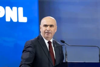 bolojan nu demisioneaza nici daca i o cere psd nu iau in calcul o astfel de ipoteza 69cf65c659b26