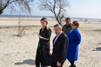 buzoianu despre obiectivele de la mediu in dobrogea si pe litoral lucrarile vizeaza protectia lacului techirghiol conservarea falezelor si infrastructura de aparare la dunare 69f377dd7aca2