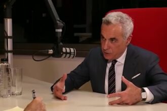 calin georgescu vizita lui von der leyen la baza kogalniceanu a fost nefireasca intr un loc nefiresc dar vine trenul a mai fost o surpriza si panica intervine cand apare surpriza 69e123ac94906