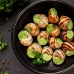 cazul bizar care a uimit medicii un barbat a ajuns sa aiba pielea si ochii de culoare verde alimentul pe care l a consumat 69de27da63b73