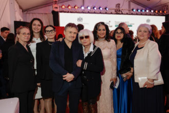 cp faptele bune sunt la moda fashion si eleganta britanica in sprijinul proiectului lifeteki de dotare a sectiei pediatrice de la sanatoriul techirghiol 69ce01441d7ad