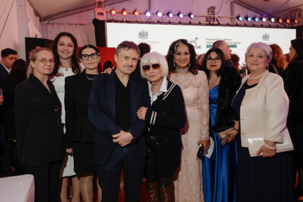 cp faptele bune sunt la moda fashion si eleganta britanica in sprijinul proiectului lifeteki de dotare a sectiei pediatrice de la sanatoriul techirghiol 69ce01441d7ad